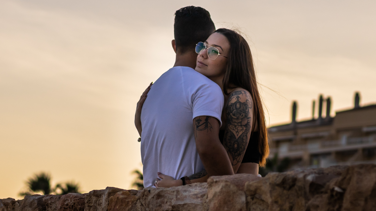 Read more about the article रिश्तों की धूप-छाँव: एक-दूसरे के दिल तक पहुँचने का रूहानी सफर